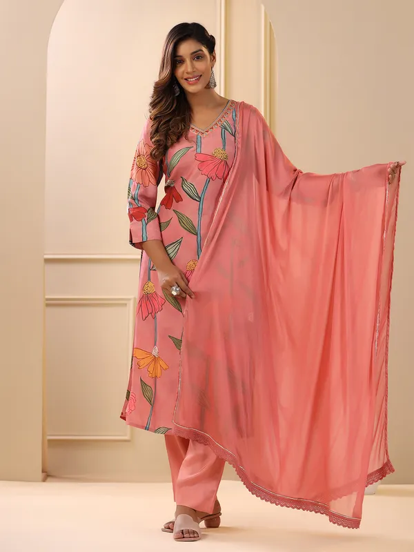 Fabulous peach floral printed kurti set