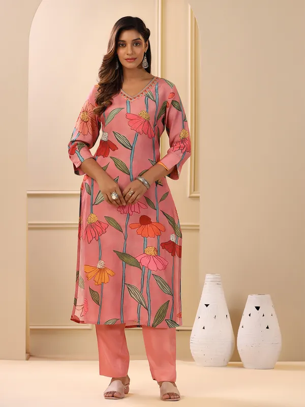 Fabulous peach floral printed kurti set