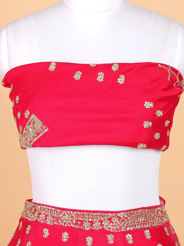 Fabulous Rani lahenga choli for bridal