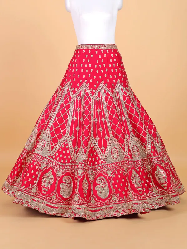 Fabulous Rani lahenga choli for bridal