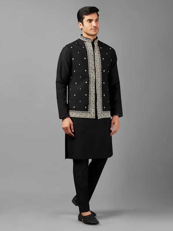 Fashionable silk black waistcoat set