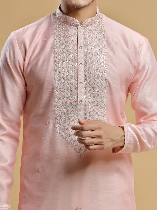 Festive wear pink kurta suit for festive