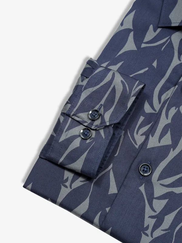 FETE navy and grey printed shirt