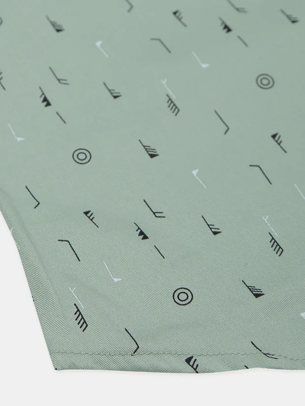 Flirt printed pista green hue shirt for men