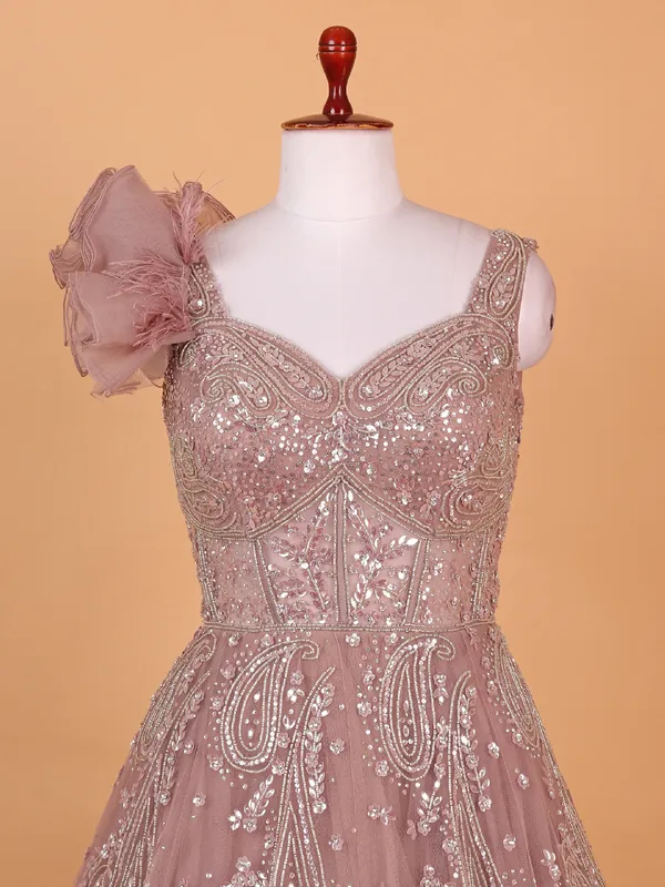 Floor lenght onion pink net gown