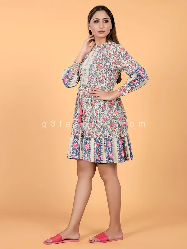 Floral printed cotton casual wear kuti in beige