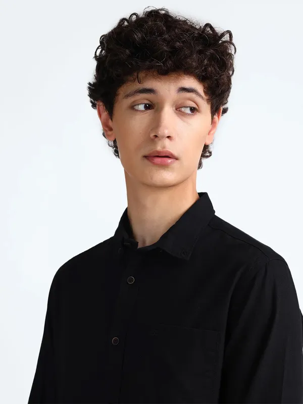 FLYING MACHINE black cotton plain shirt