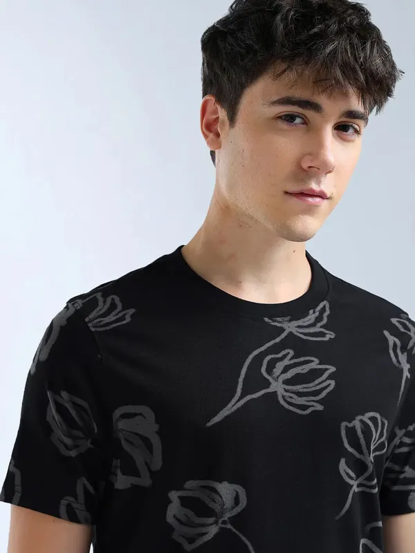 FLYING MACHINE black slim fit printed t-shirt
