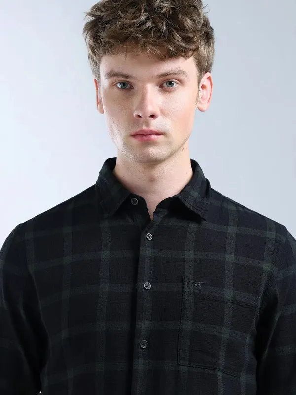 FLYING MACHINE dark navy checkered casual shirt