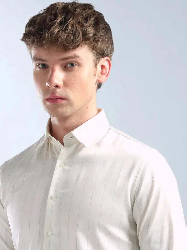 FLYING MACHINE striped cream slim fit casual shirt