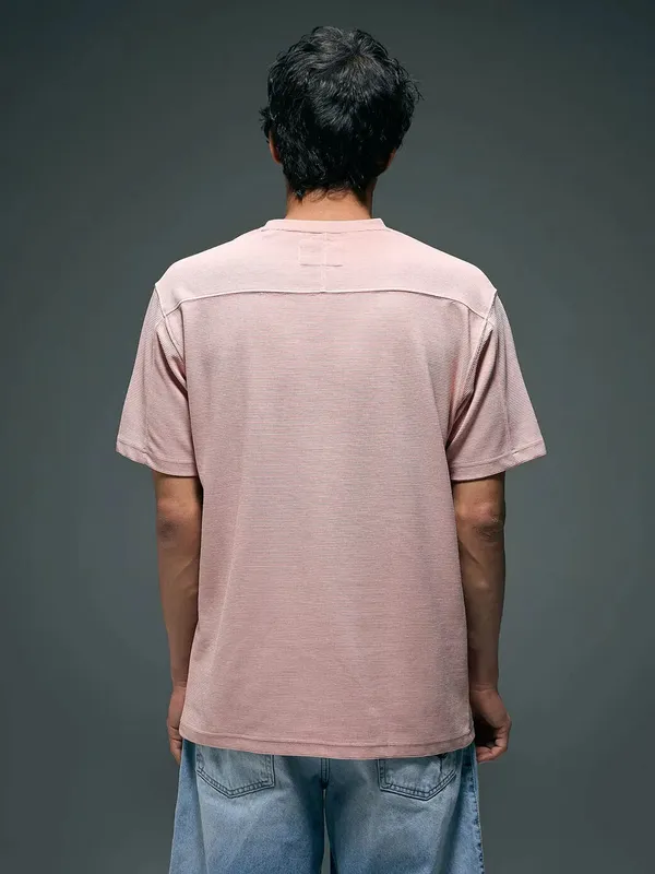 FLYING MACHINE textured pink slim fit mens t-shirt