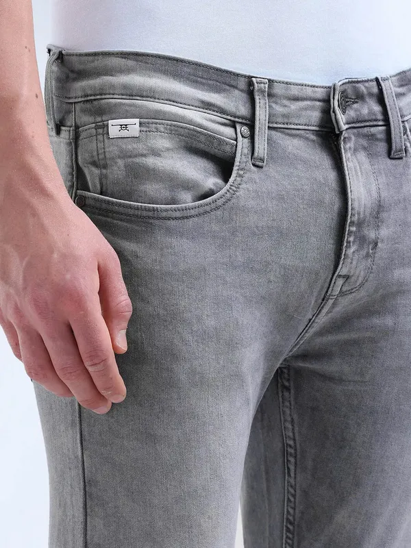 FLYING MACHINE washed slim tapered grey denim for men