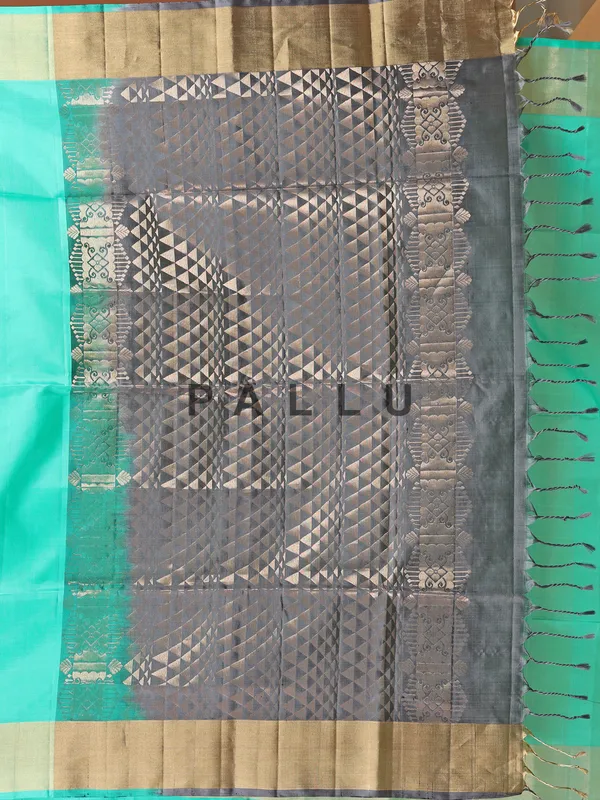 Fresh aqua silk saree for festive look