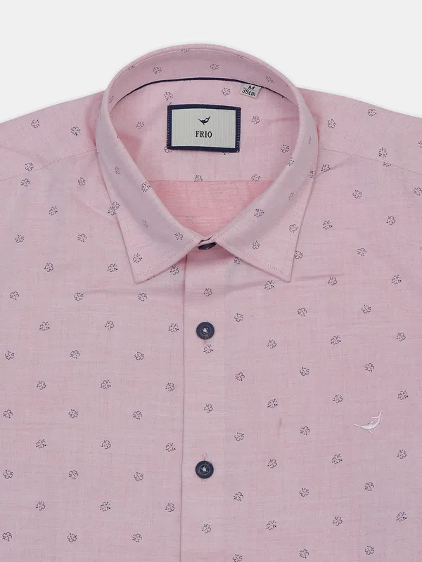 Frio pink printed cotton hue casual shirt