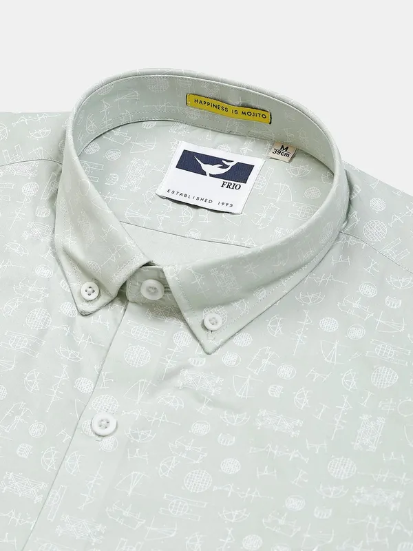 Frio presented pista green printed shirt