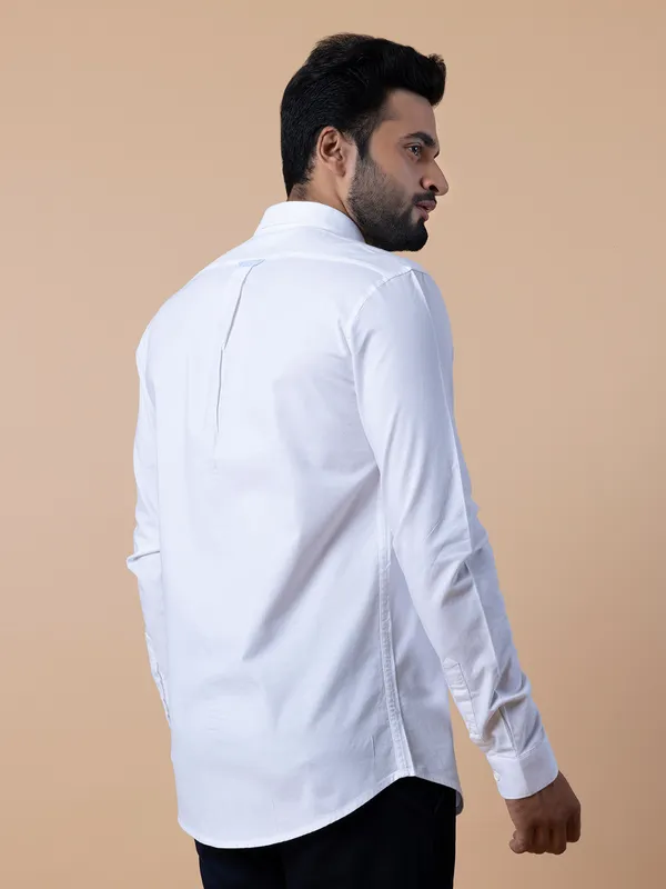 Frio solid casual wear white shirt