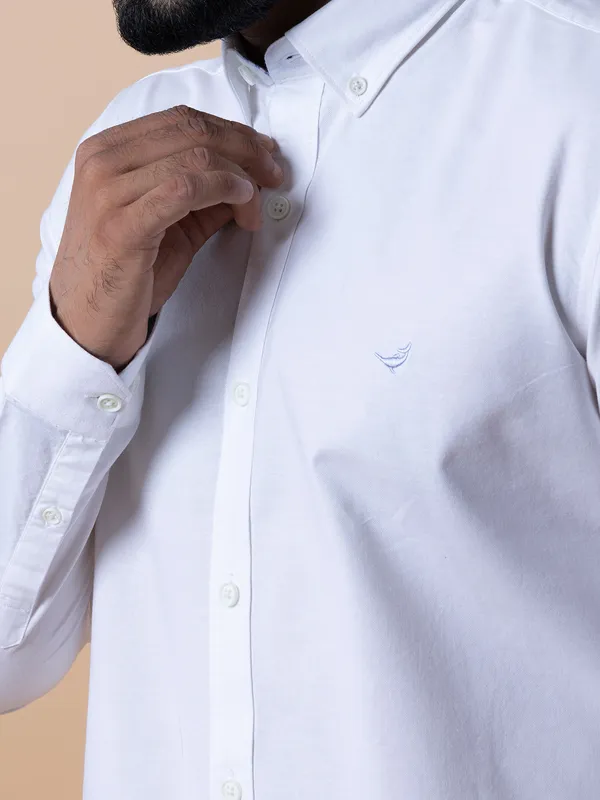 Frio solid casual wear white shirt