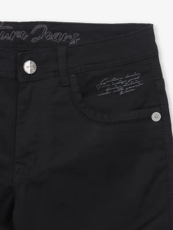 GESTURE black solid narrow jeans