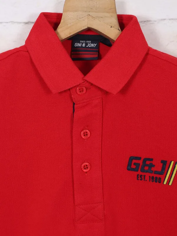 Gini & jony red solid cotton casual boys polo neck t-shirt