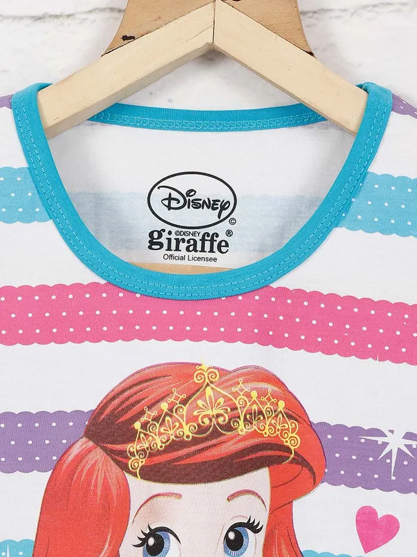 Giraffe blue hue round neck printed cotton top