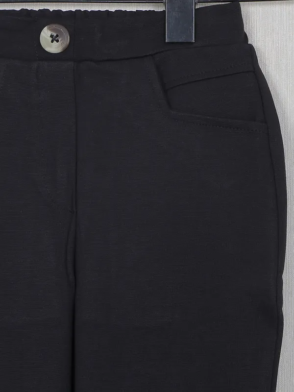 Global desi solid black color lycra jeggings