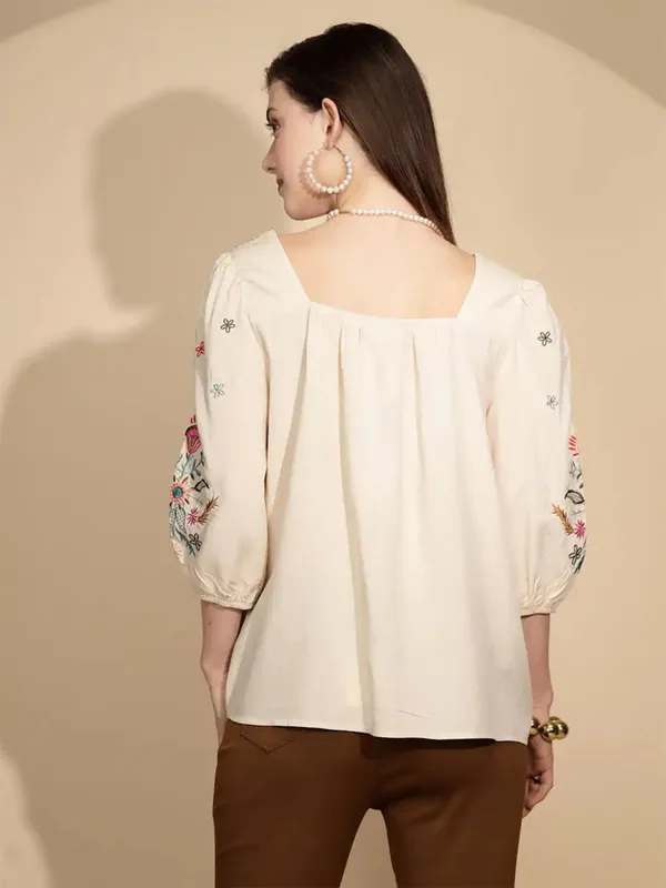 GLOBAL REPUBLIC cream embroidery top