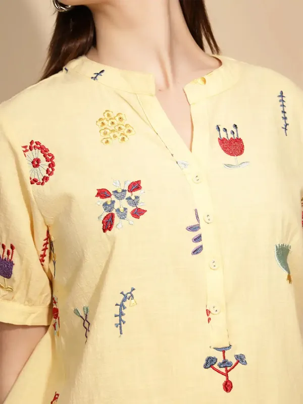 GLOBAL REPUBLIC light yellow printed top