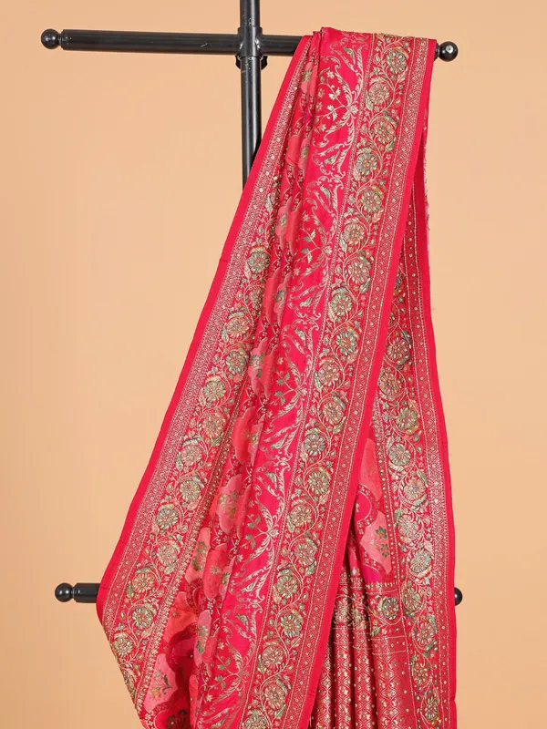 Glorious pinkish red silk saree with unstitched blouse