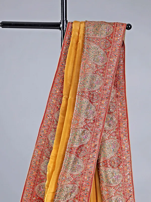 Gold pashmina silk saree for wedding glamour