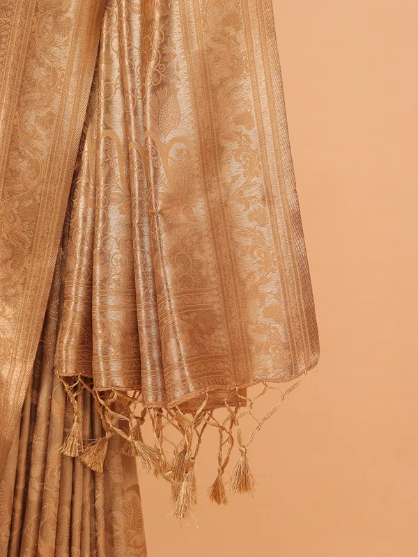 Golden zari weaving saree in kanjivaram silk