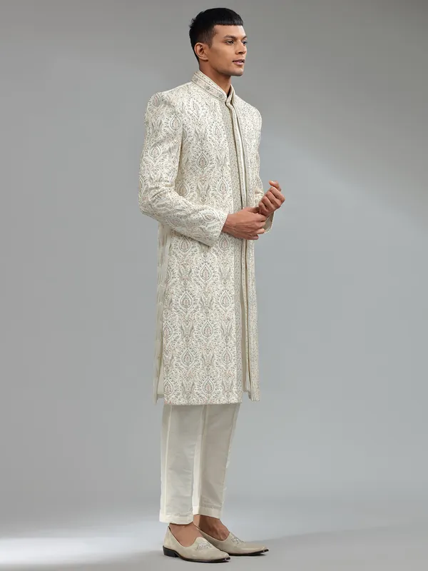 Gorgeous Cream silk embroidery indowestern
