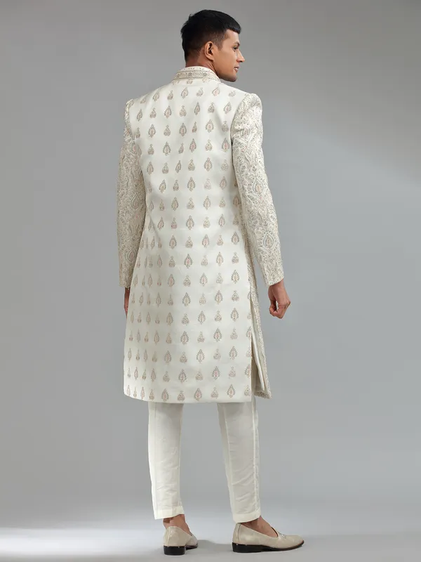 Gorgeous Cream silk embroidery indowestern