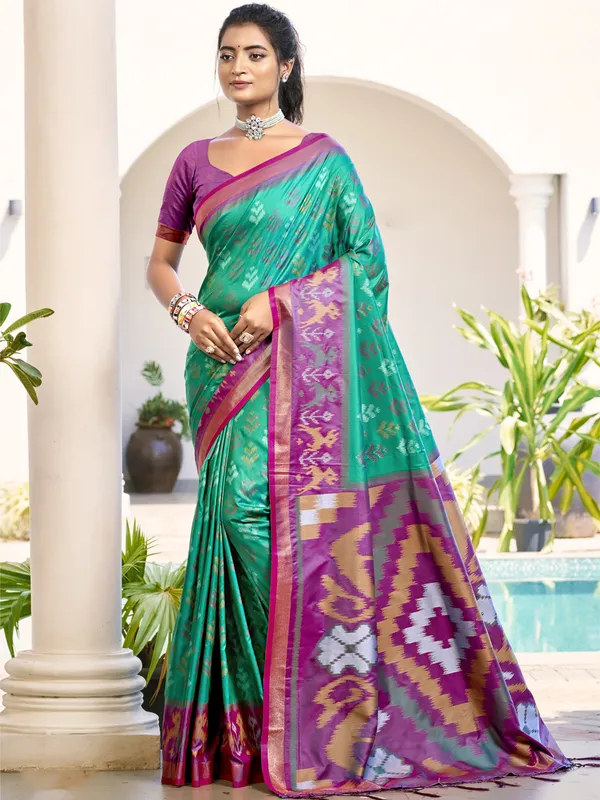 Gorgeous green silk saree for festive moments