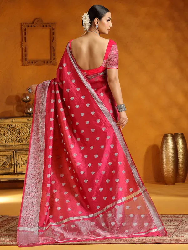 Gorgeous pink silk saree with zari weaving