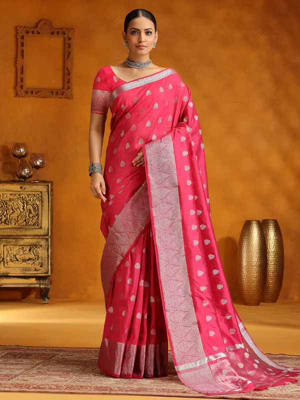 Gorgeous pink silk saree with zari weaving