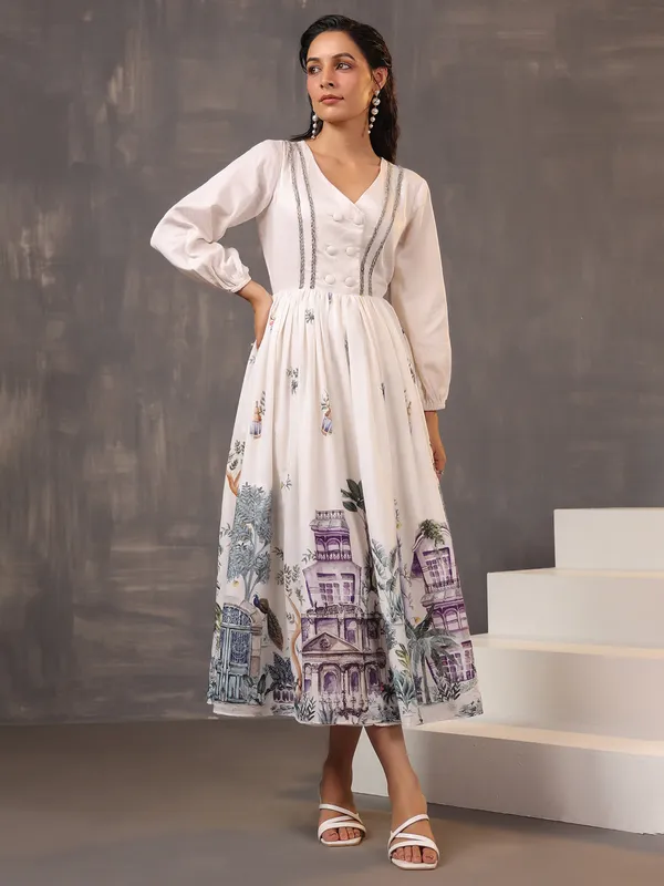 Gorgeous white silk kurti for casual wear