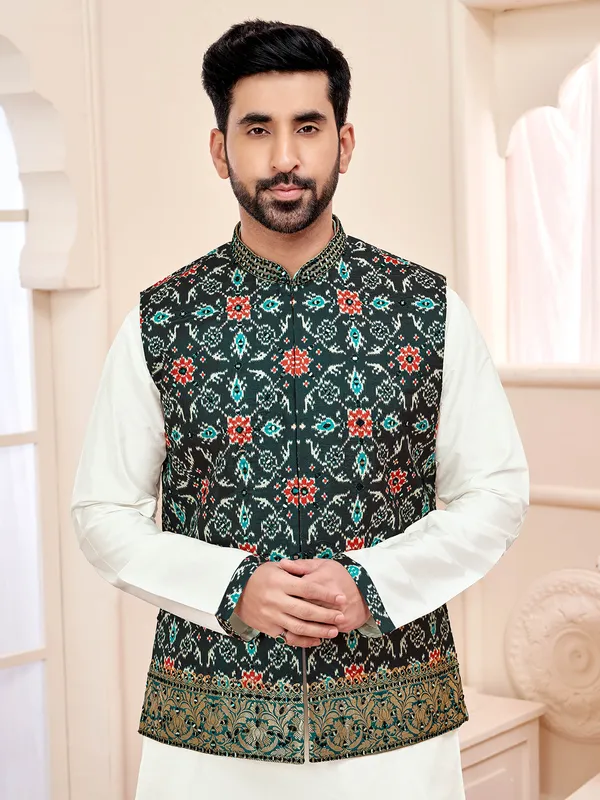 Graceful white and green waistcoat set for festive moments