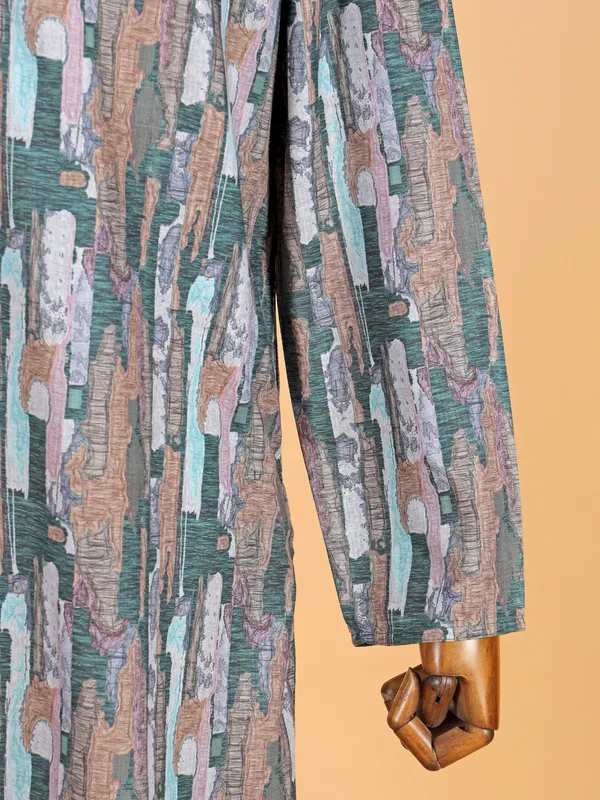 Green cotton silk kurta suit with print for men