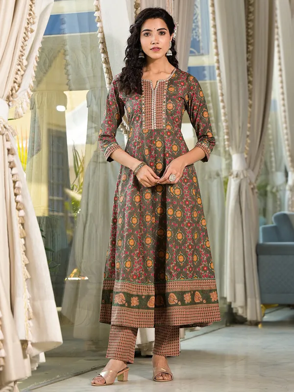 Green cotton silk kurti set with print