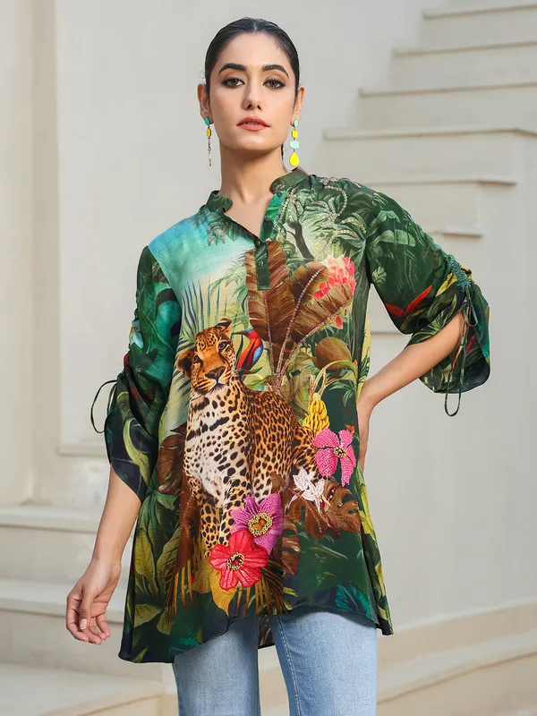 Green crepe top for women
