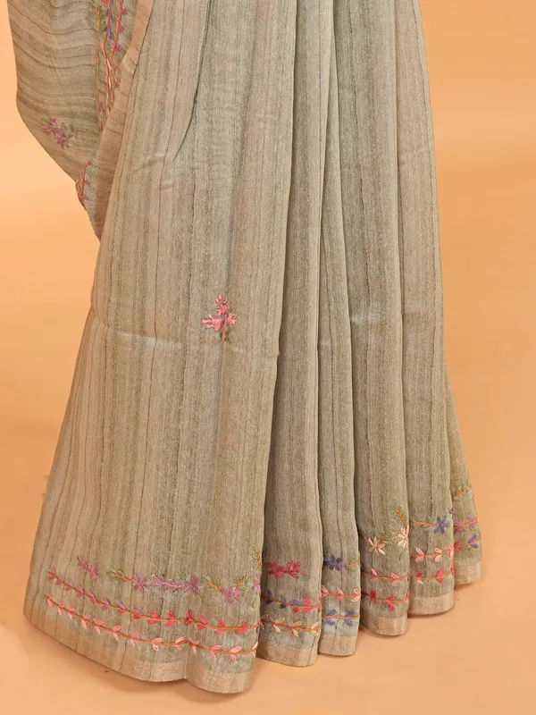 Green linen saree for festival wear