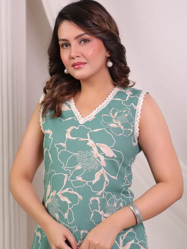 Green printed cotton kurti set for women