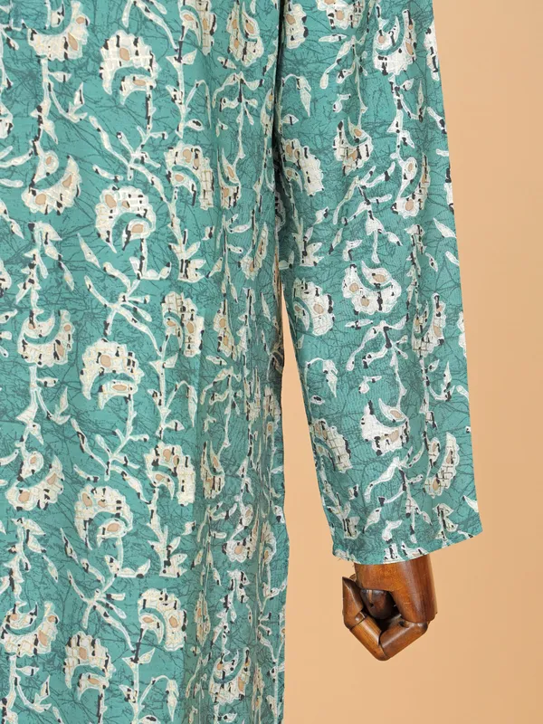 Green printed cotton silk kurta suit for festive