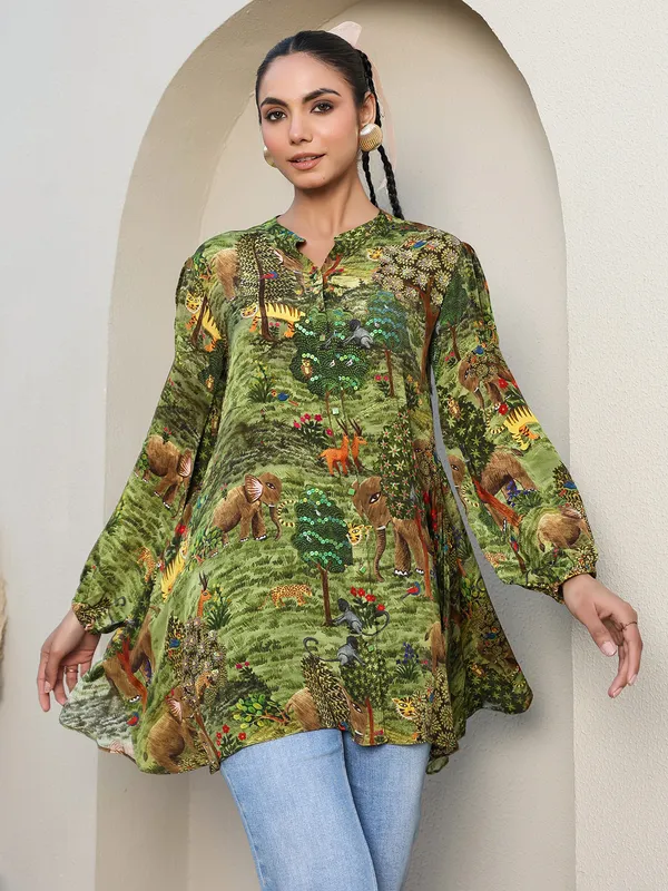 Green printed crepe top for women
