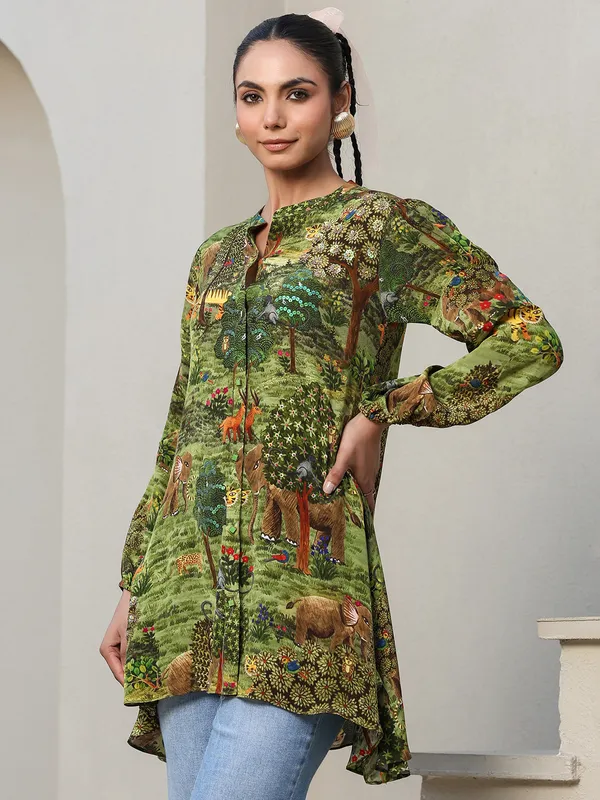 Green printed crepe top for women