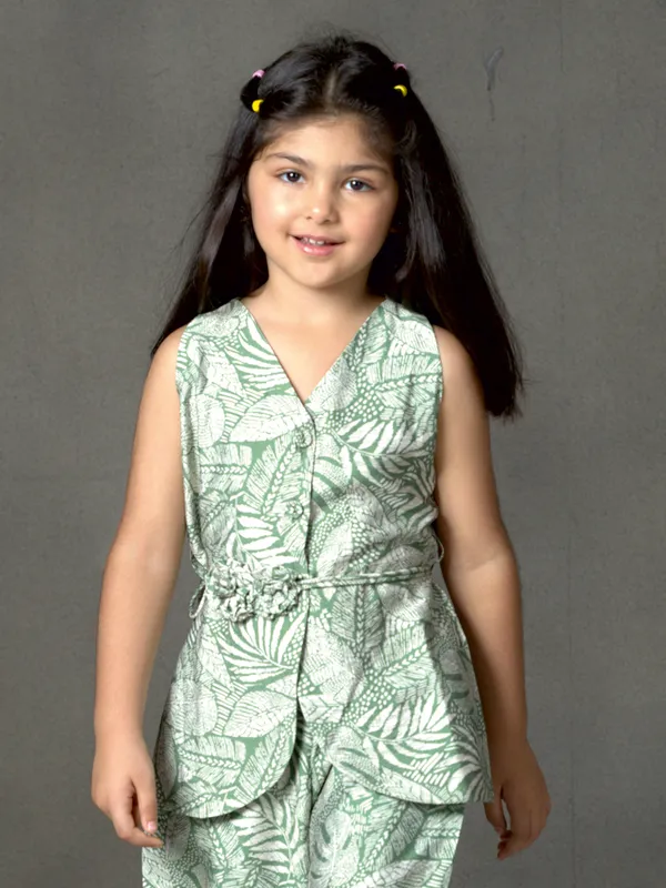 Green printed silk sleeveless co ord-set for girls
