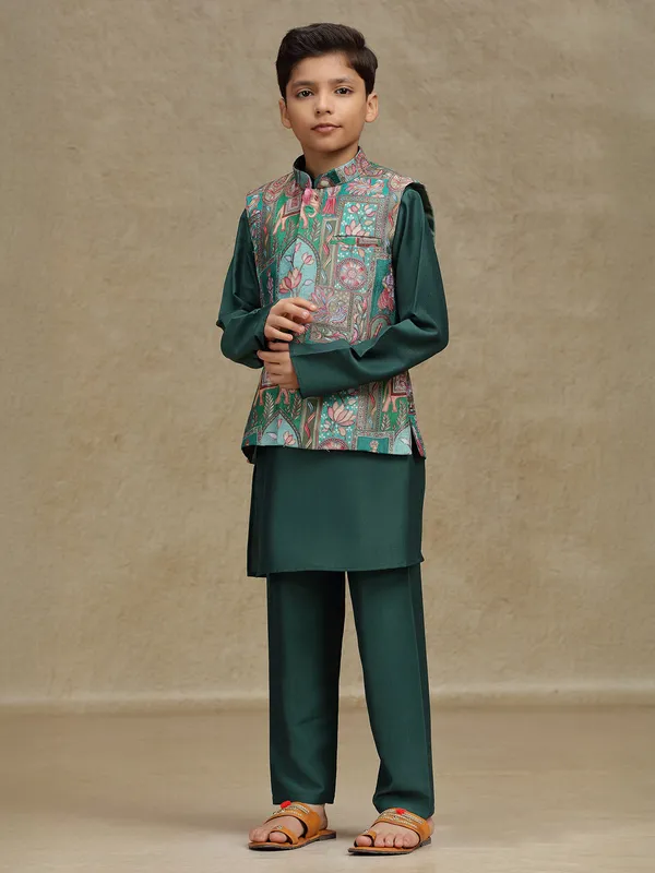 Green printed silk waistcoat set for wedding wear