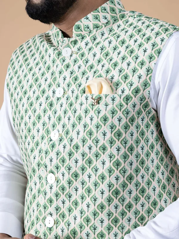 Green shaded silk embroidery waistcoat