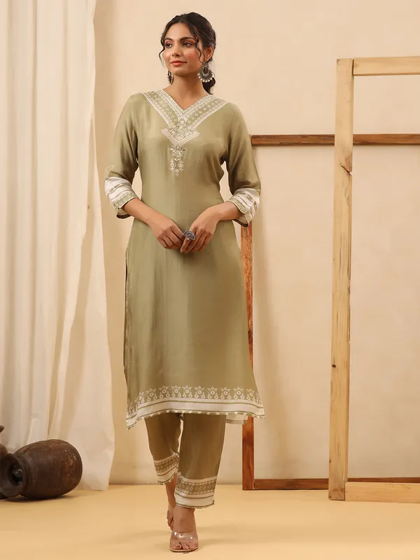 Green shaded silk printed kurti with pant