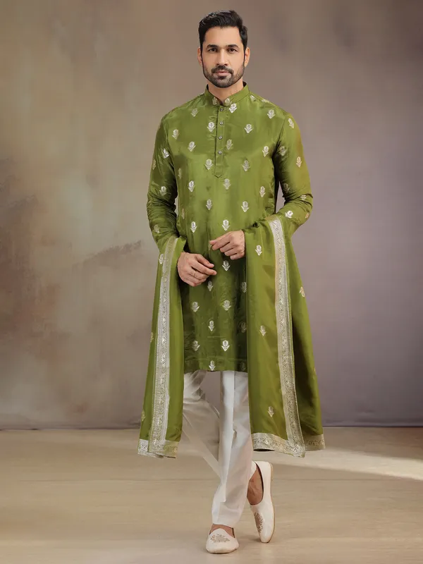 Green silk mehendi wear kurta suit with dupatta